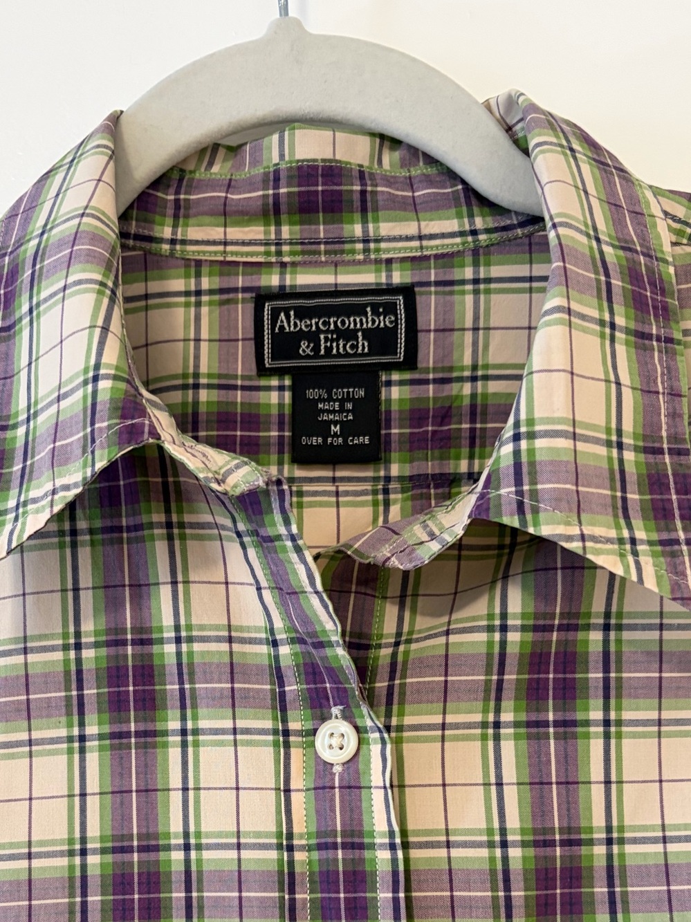 Abercrombie & Fitch Short-Sleeve Plaid Button-Down — Green & Purple- Size M - Picture 2 of 6